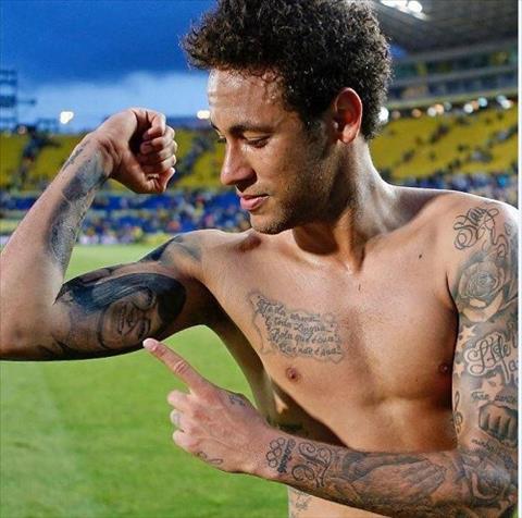 Neymar-ngoi-sao-yeu-nghe-thuat-xam-hinh