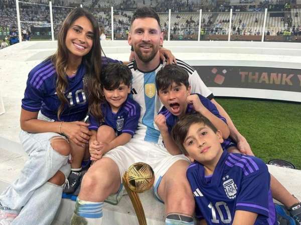 Thiago, Mateo, Ciro: Các con trai Messi có gì đặc biệt?