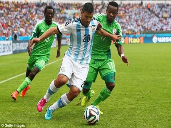 Che chắn bóng đúng kỹ thuật cho mọi vị trí