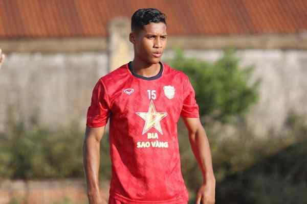 Tin chuyển nhượng: Adou Minh bất ngờ rời Hà Tĩnh FC