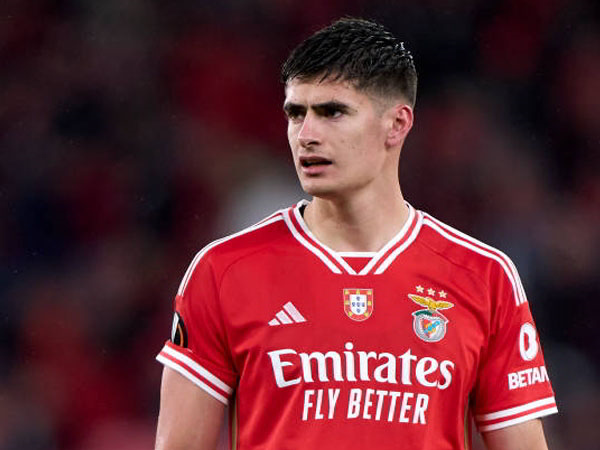 Bật mí danh sách những trung vệ trẻ hay nhất hiện nay