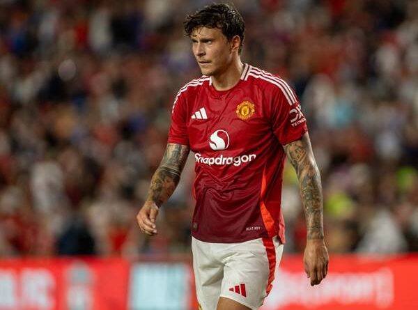 Chuyển nhượng MU 27/8: Victor Lindelof sẽ tái ngộ De Gea?