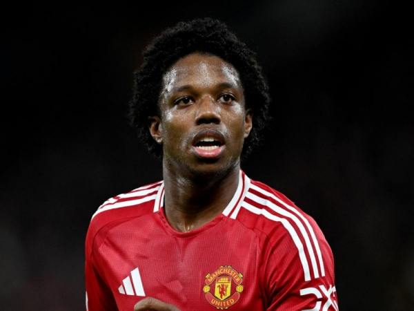 Tin chuyển nhượng: MU đang tìm bến đỗ cho Tyrell Malacia