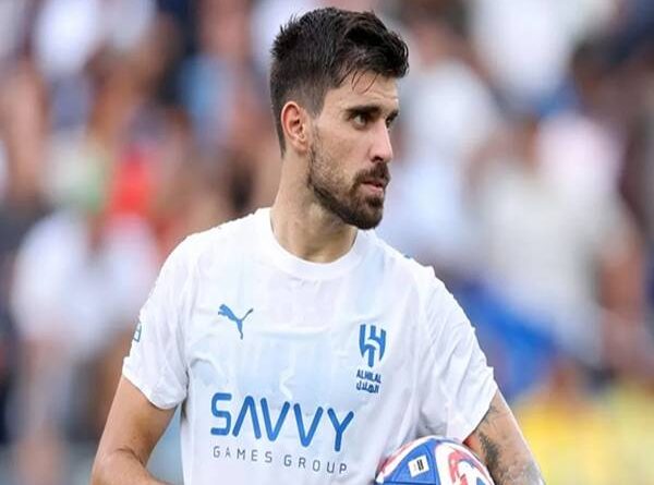 Man Utd, Newcastle và Tottenham cùng theo đuổi